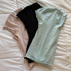 Bundle of 3 crop tops